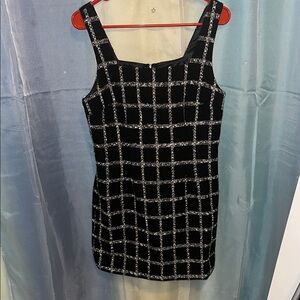 Chic Black and White Sleeveless Mini Dress for Cocktail Events